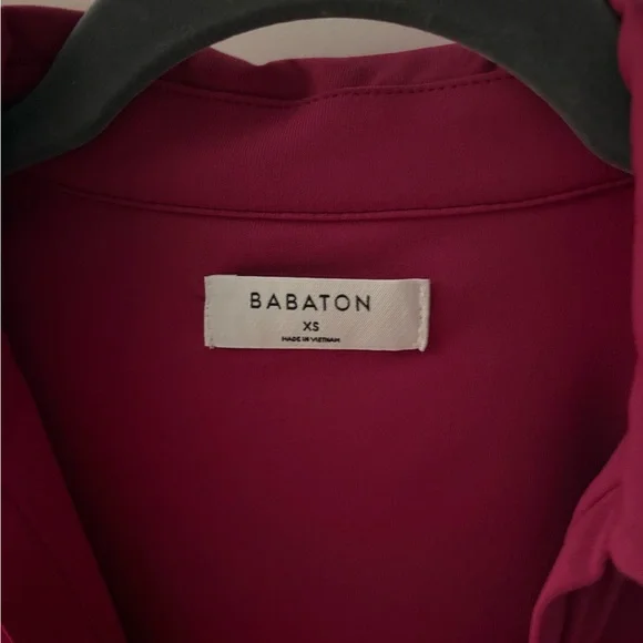 Aritzia Babaton Long Sleeve V-Neck Top - Picture 3 of 3